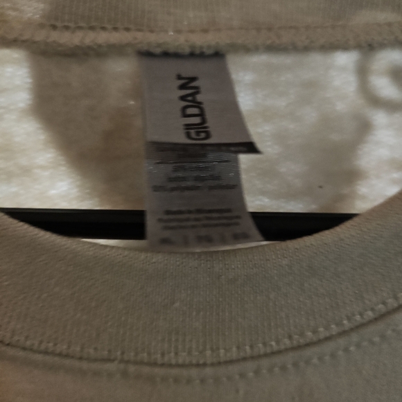 Xl custom made sweater - Picture 4 of 4